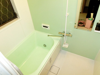 バスルームリフォーム バリアフリー＆断熱仕様の快適浴室