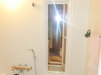 バスルームリフォーム パネルを取り換えて清潔で気持ち良い浴室に